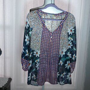 FIGUERO & FLOWER 3/4 Sleeve V-Neck Flowy Navy w/White Daisy Design Blouse XL